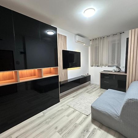 Luxury 1 Bedroom Apartment Bucureşti Ngoại thất bức ảnh