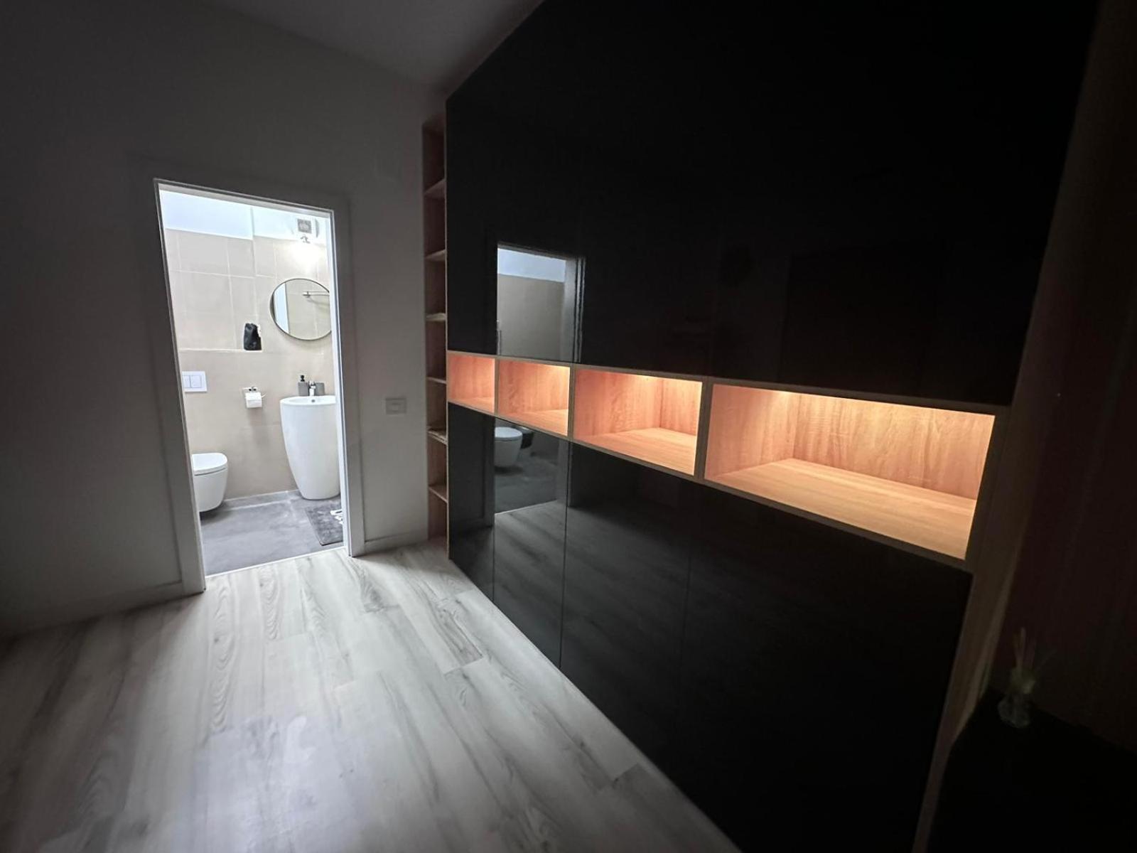 Luxury 1 Bedroom Apartment Bucureşti Ngoại thất bức ảnh