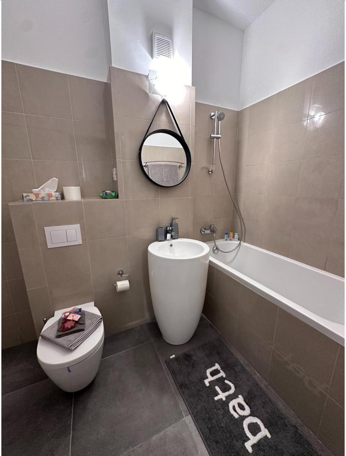 Luxury 1 Bedroom Apartment Bucureşti Ngoại thất bức ảnh